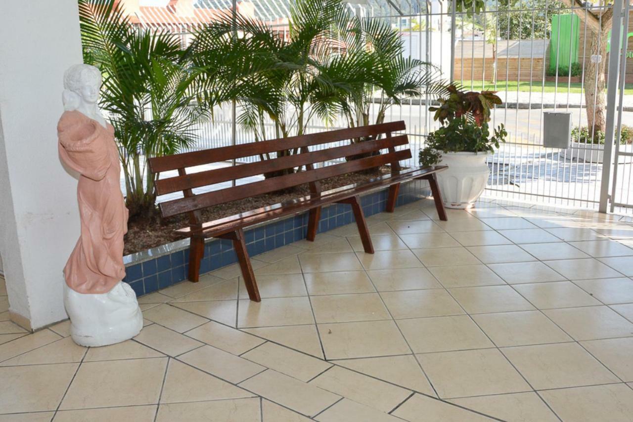 Residencial Baleia Franca Aparthotel Governador Celso Ramos Exterior photo